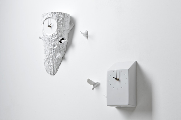 Haoshi Design's Modern Take On A Traditional Cuckoo Clock